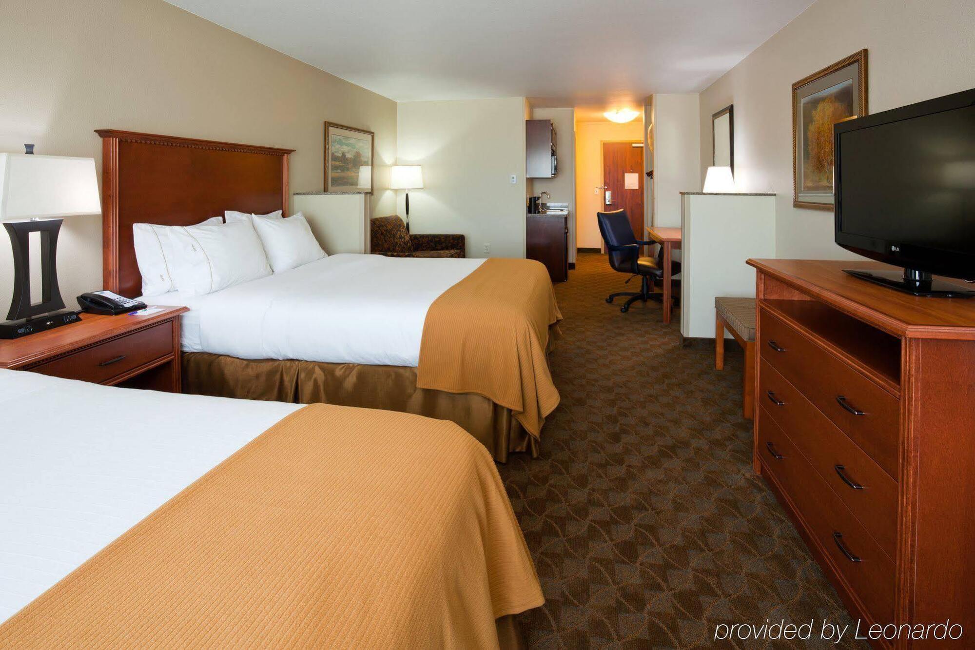 Holiday Inn Express & Suites - Mason City By Ihg Exterior foto
